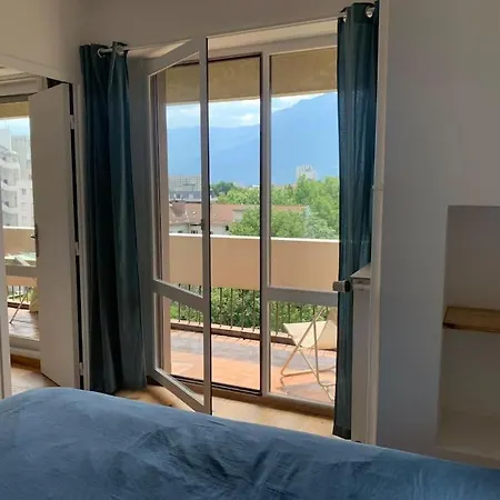T1 Renove, Idealement Situe Lägenhet