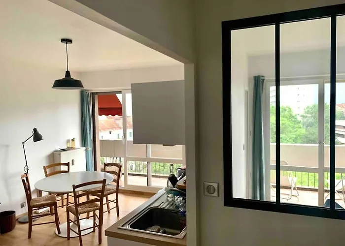 Daire T1 Renove, Idealement Situe